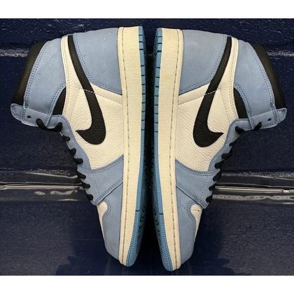 Jordan 1 Retro High OG University Blue 555088-134 Mens sneakers size 10 - Picture 6 of 8
